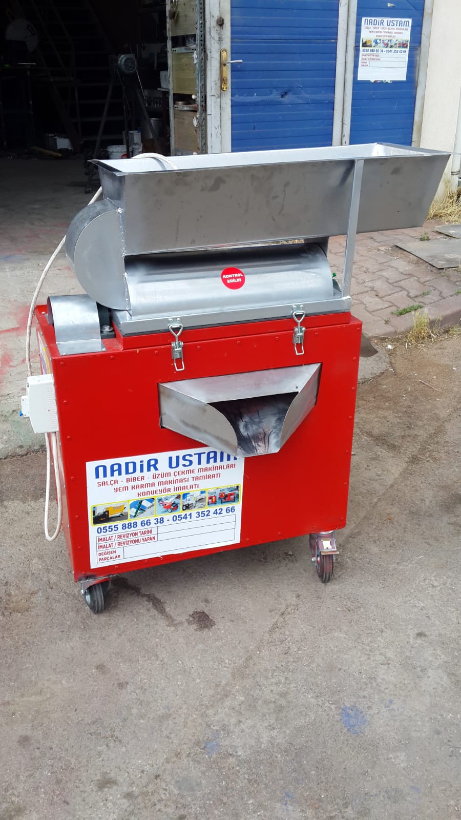 NADİR USTAM SALÇA ÜZÜM SIKMA MAKİNALARI 