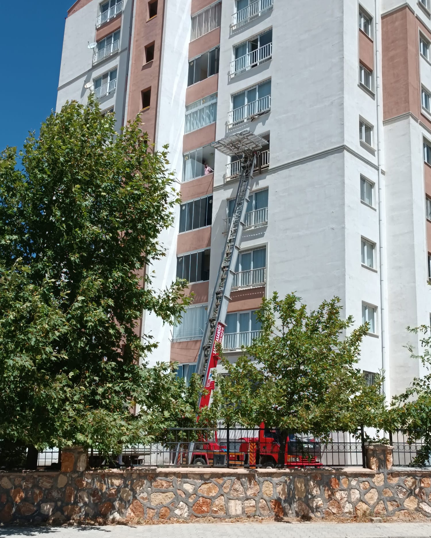 Efe evden eve asansörlü taşımacılık 05526529723
